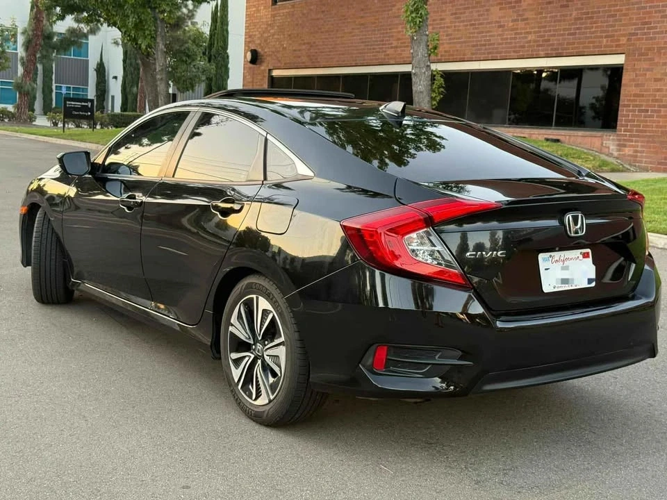 2016 Honda Civic 10th Gen - Image 5 of 14