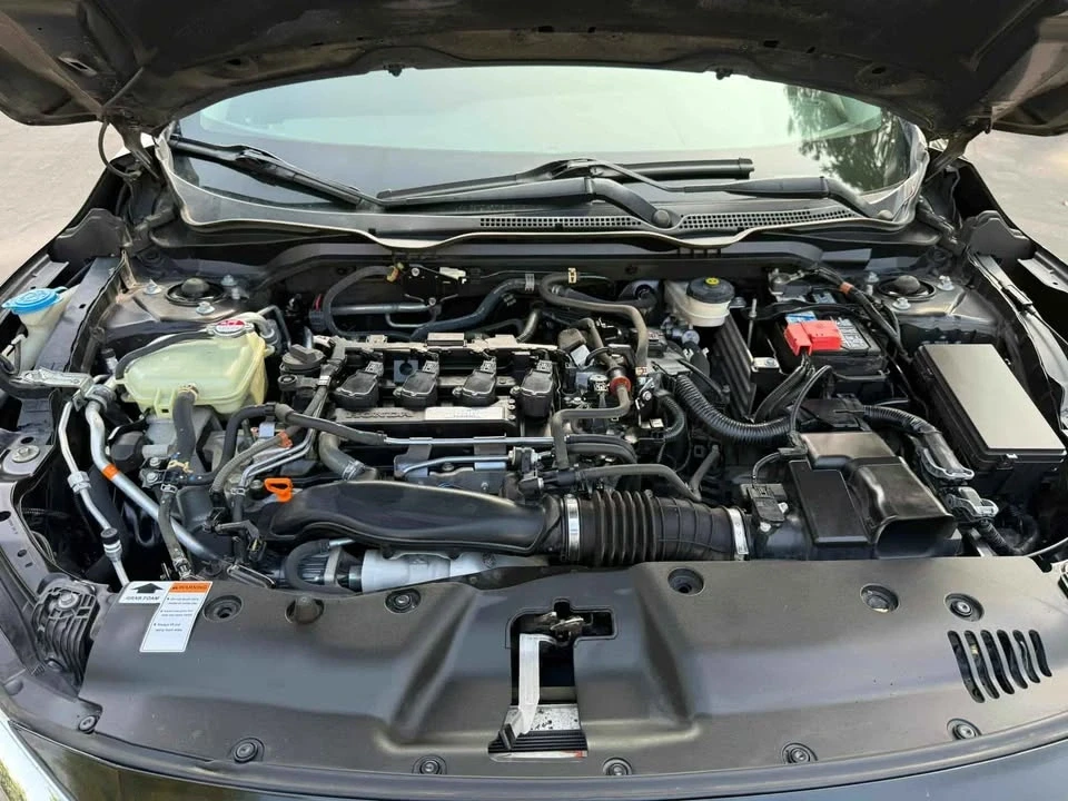2016 Honda Civic 10th Gen - Image 12 of 14