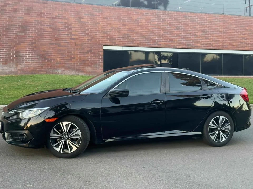 2016 Honda Civic 10th Gen - Image 2 of 14