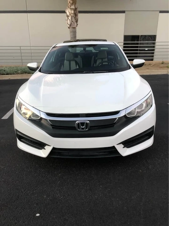 2016 Honda Civic 10th Gen - Image 2 of 13