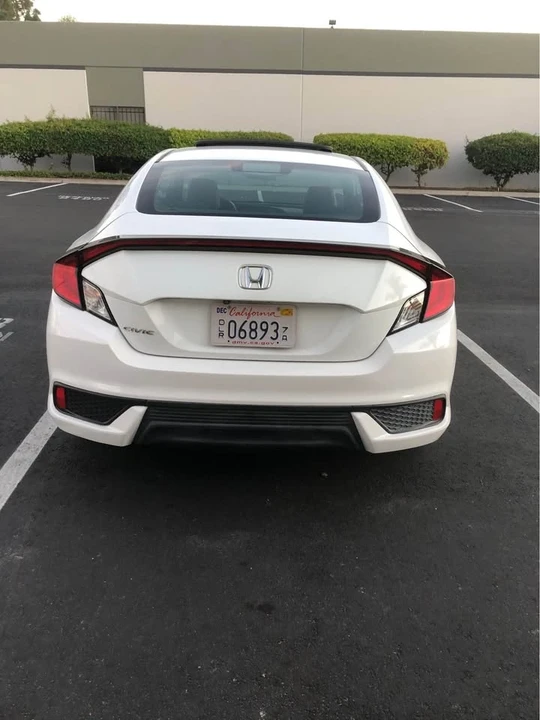 2016 Honda Civic 10th Gen - Image 6 of 13