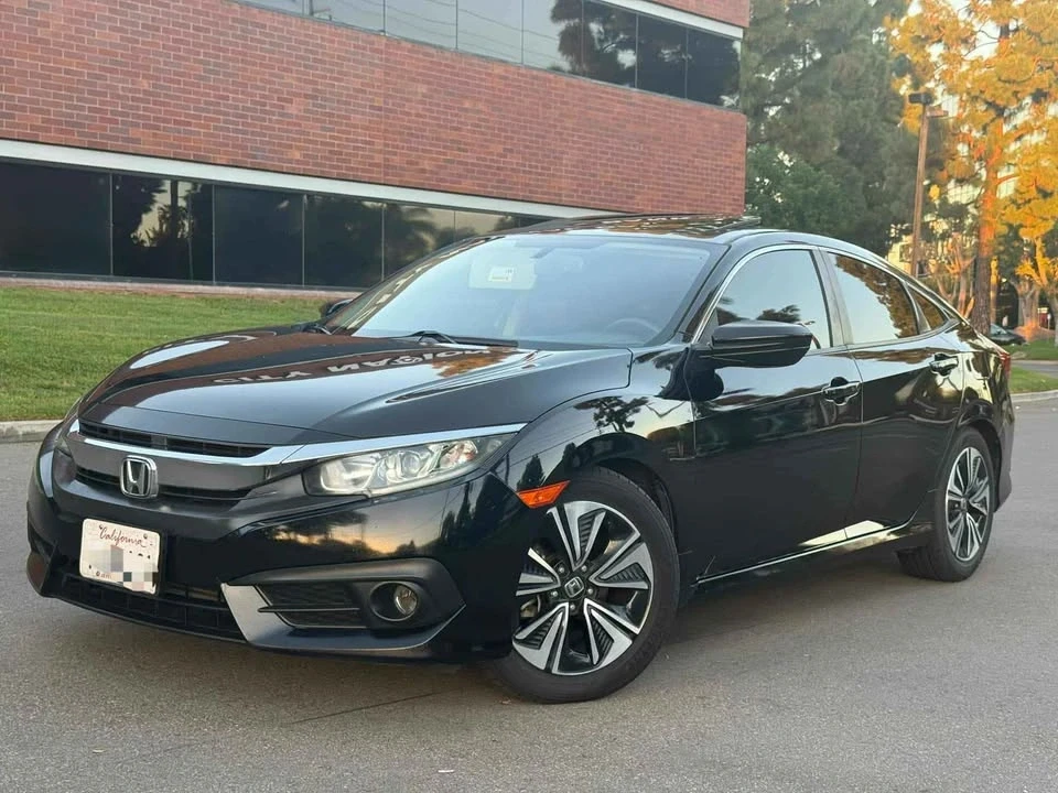 2016 Honda Civic 10th Gen - Image 3 of 14