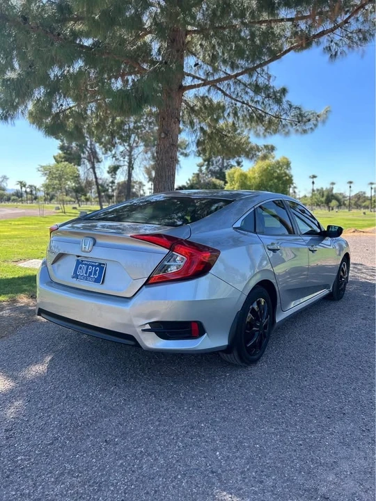 2016 Honda Civic 10th Gen - Image 4 of 6