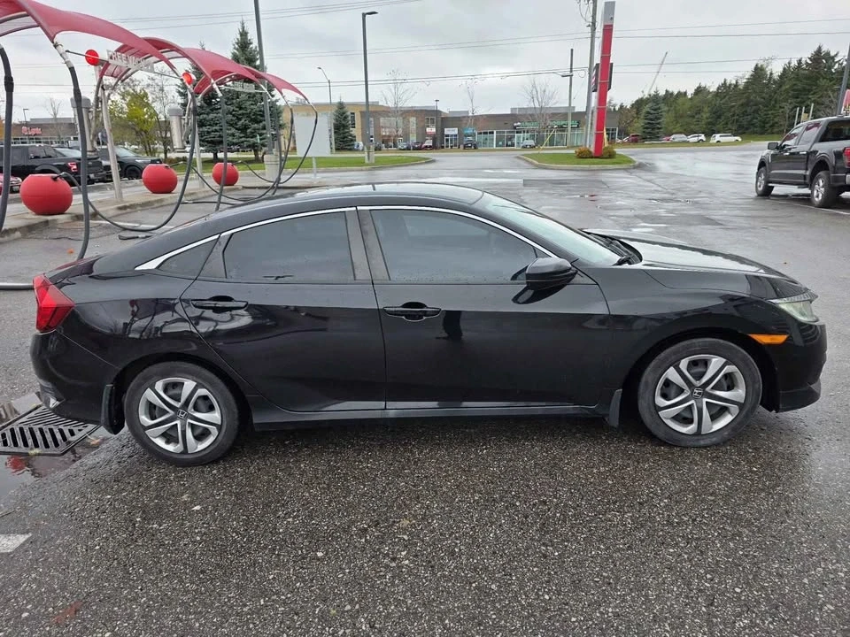 2016 Honda Civic 10th Gen - Image 6 of 13