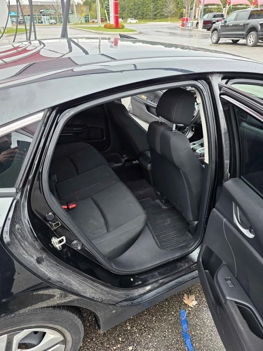 2016 Honda Civic 10th Gen - Image 12 of 13