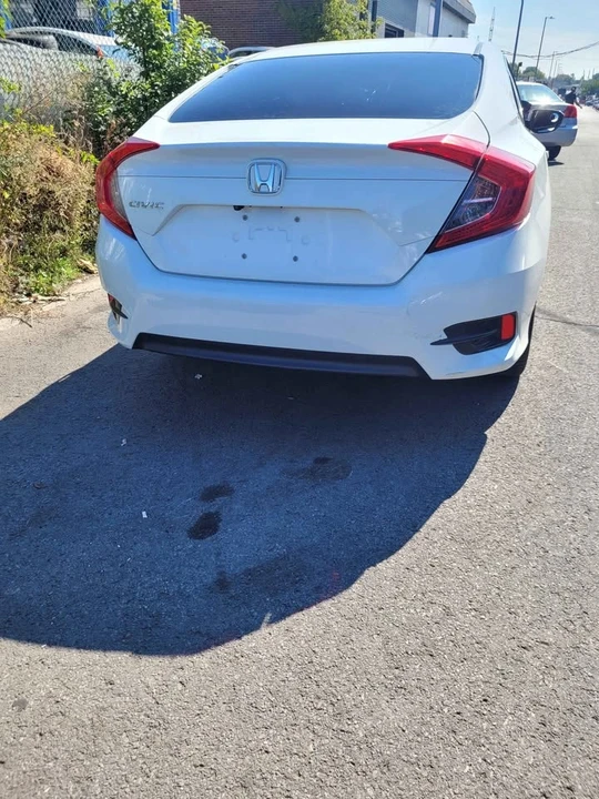 2016 Honda Civic 10th Gen - Image 8 of 9