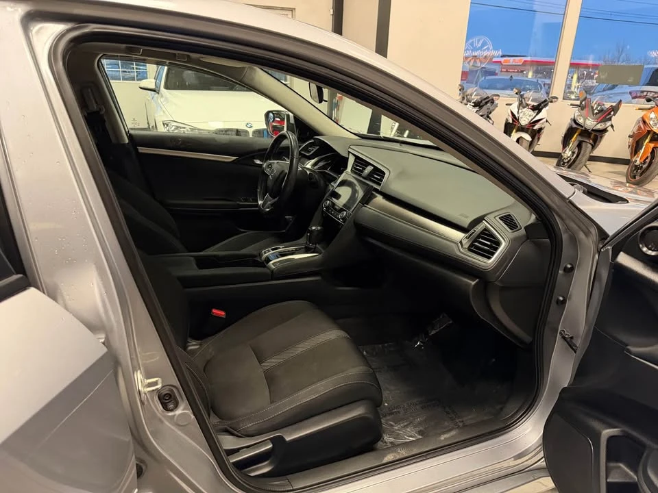 2016 Honda Civic 10th Gen - Image 9 of 15