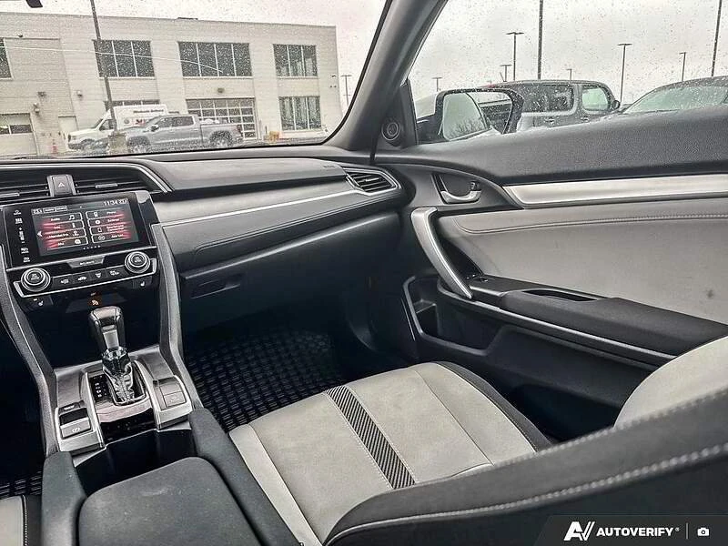 2016 Honda Civic 10th Gen - Image 13 of 17