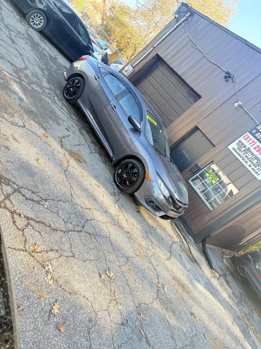 2016 Honda Civic 10th Gen - Image 2 of 16
