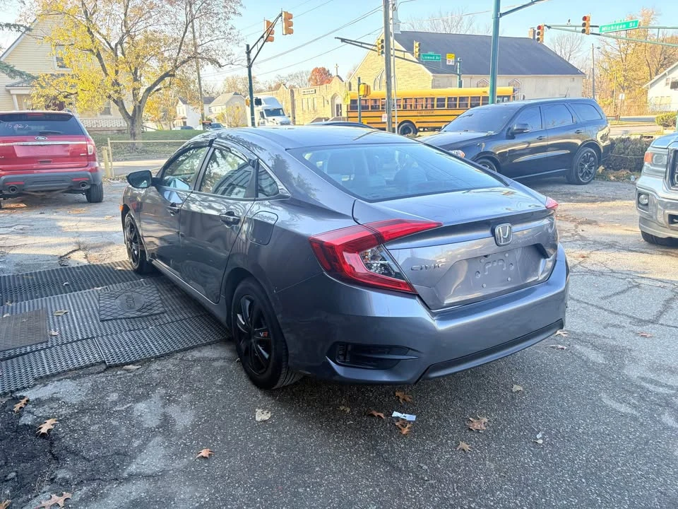 2016 Honda Civic 10th Gen - Image 14 of 16