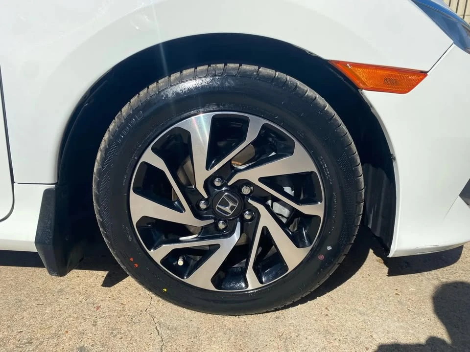 2016 Honda Civic 10th Gen - Image 19 of 19