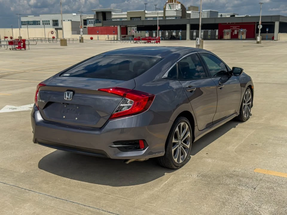 2016 Honda Civic 10th Gen - Image 3 of 12