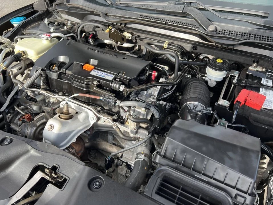 2016 Honda Civic 10th Gen - Image 13 of 18