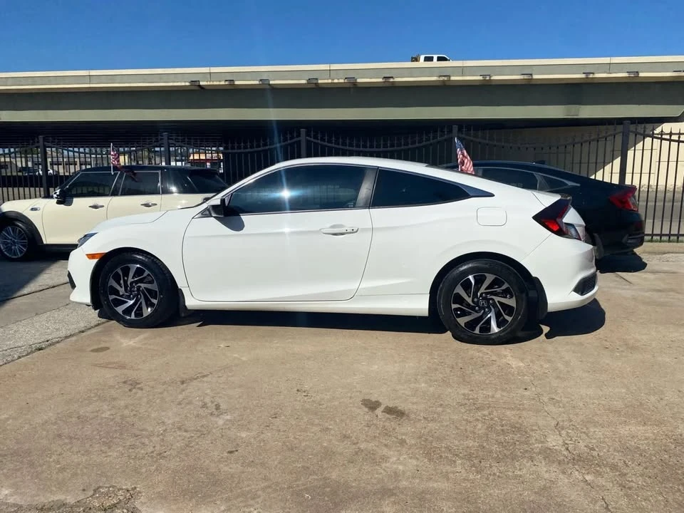 2016 Honda Civic 10th Gen - Image 2 of 19
