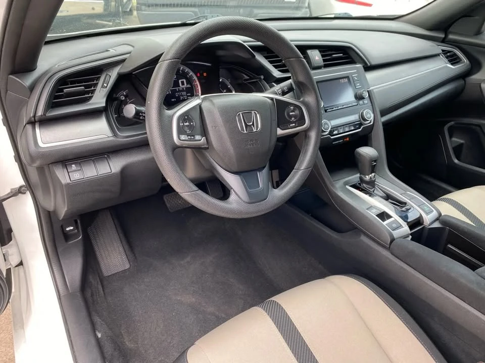 2016 Honda Civic 10th Gen - Image 10 of 19