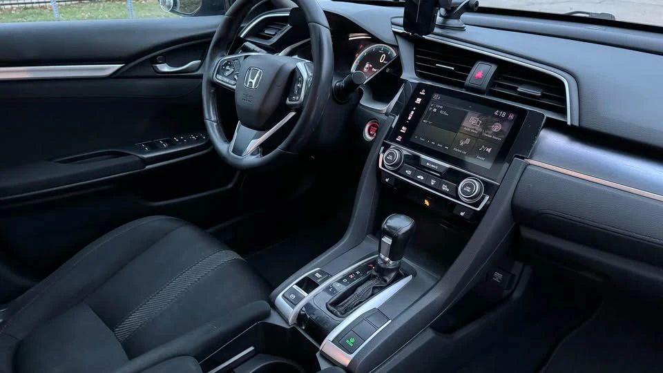 2016 Honda Civic 10th Gen - Image 18 of 20
