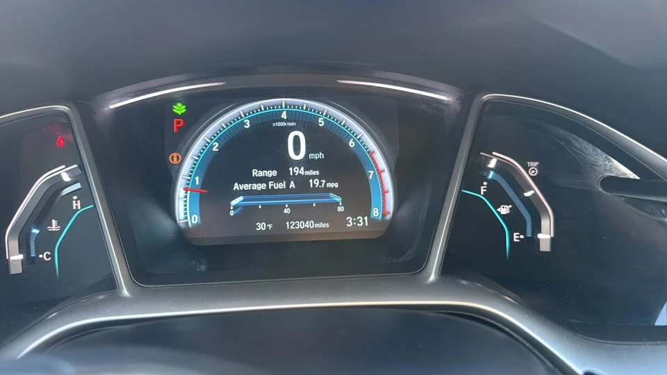 2016 Honda Civic 10th Gen - Image 14 of 15