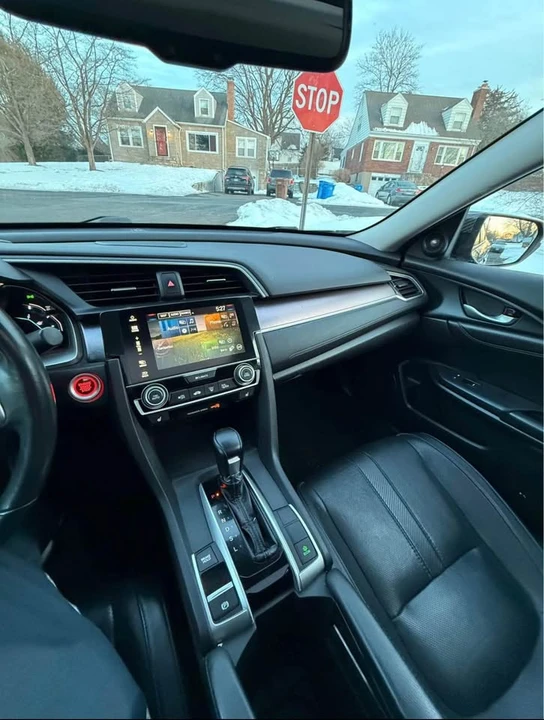 2016 Honda Civic 10th Gen - Image 12 of 15