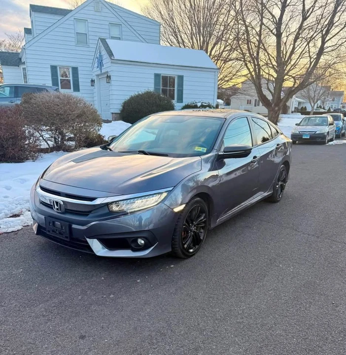 2016 Honda Civic 10th Gen - Image 4 of 15