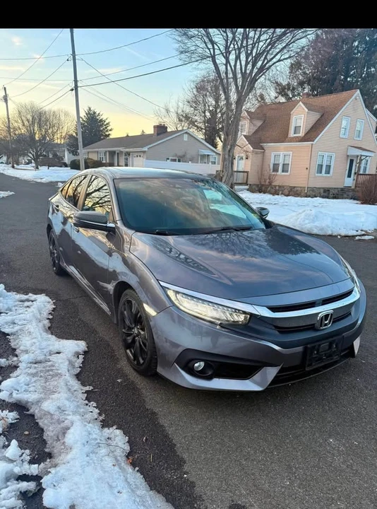 2016 Honda Civic 10th Gen - Image 5 of 15