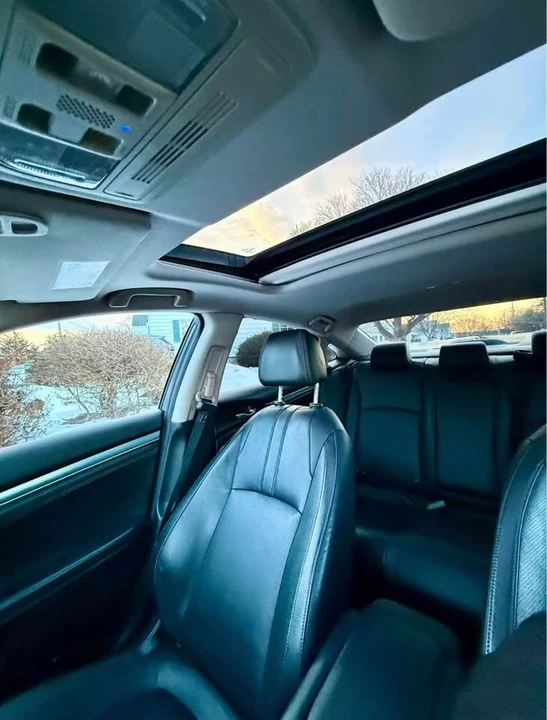2016 Honda Civic 10th Gen - Image 11 of 15