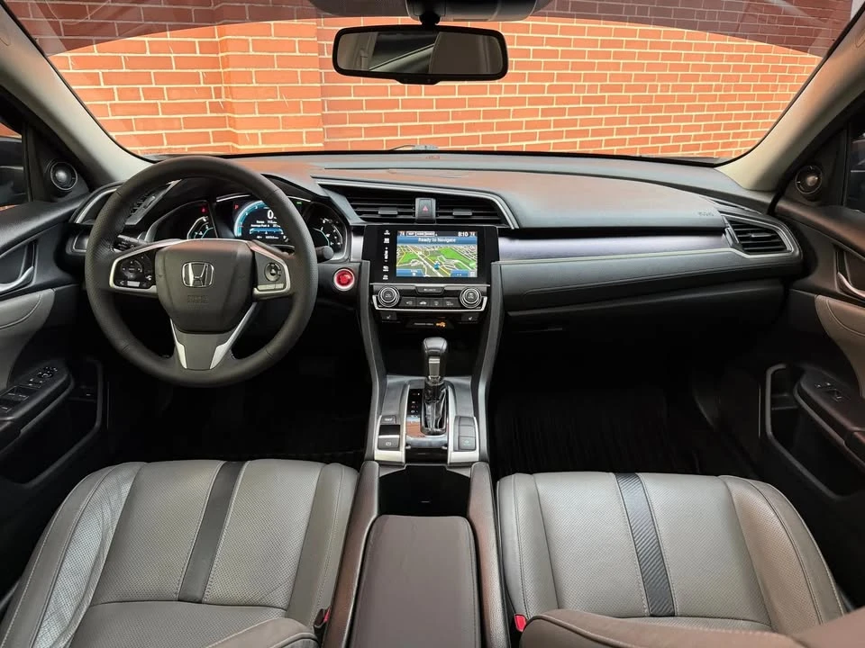 2016 Honda Civic 10th Gen - Image 9 of 20