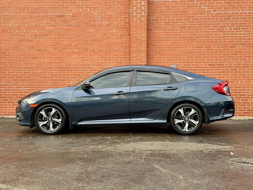 2016 Honda Civic 10th Gen - Image 8 of 20