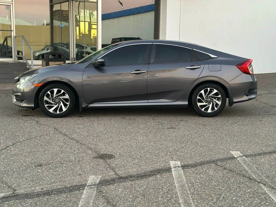 2016 Honda Civic 10th Gen - Image 3 of 8