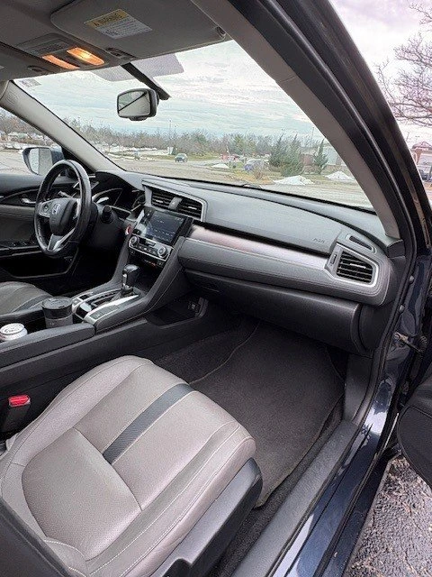 2016 Honda Civic 10th Gen - Image 9 of 13