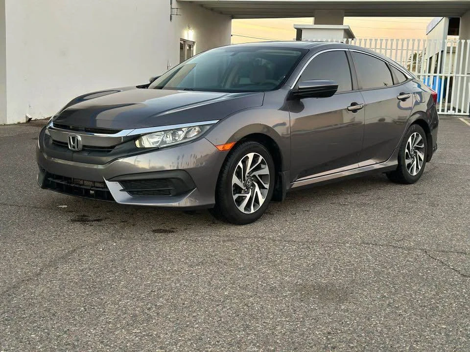 2016 Honda Civic 10th Gen - Image 2 of 8