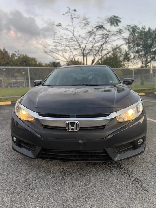 2016 Honda Civic 10th Gen - Image 2 of 7