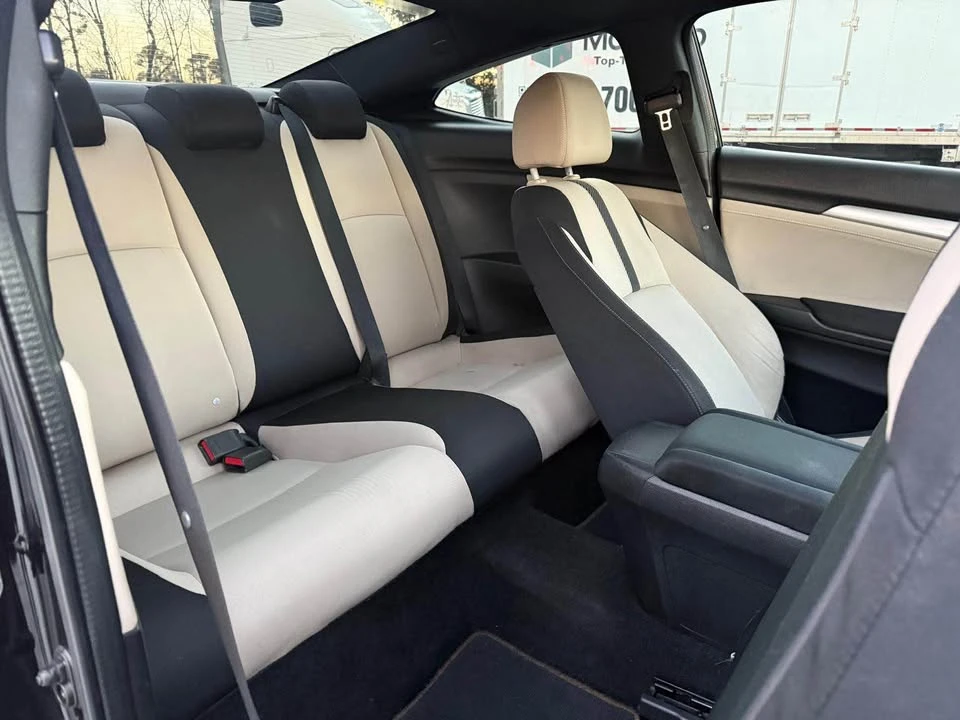 2016 Honda Civic 10th Gen - Image 10 of 13