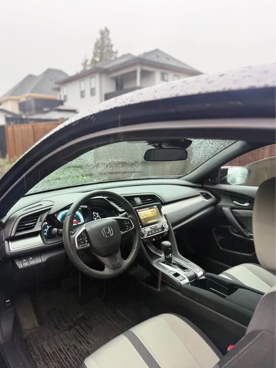 2016 Honda Civic 10th Gen - Image 15 of 18
