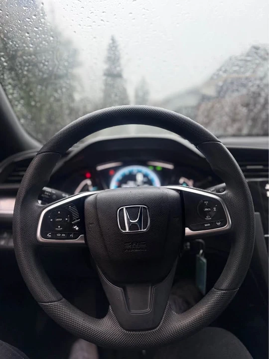2016 Honda Civic 10th Gen - Image 8 of 18
