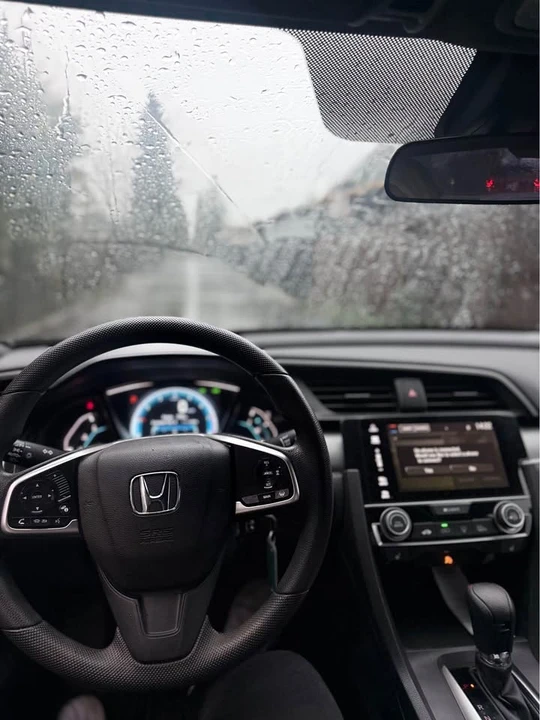 2016 Honda Civic 10th Gen - Image 10 of 18