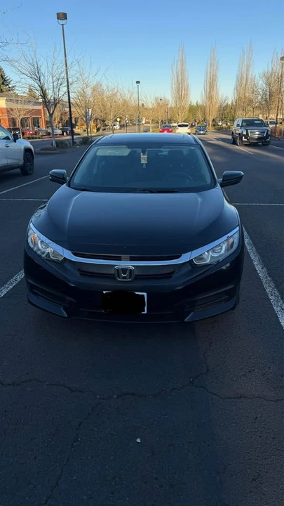2016 Honda Civic 10th Gen - Image 2 of 8