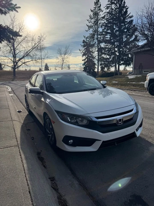 2016 Honda Civic 10th Gen - Image 3 of 5