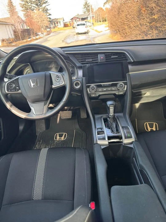 2016 Honda Civic 10th Gen - Image 4 of 5