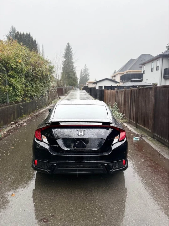 2016 Honda Civic 10th Gen - Image 5 of 18