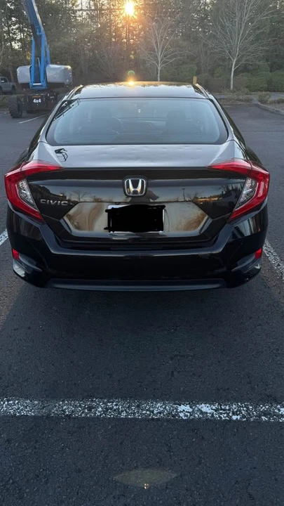 2016 Honda Civic 10th Gen - Image 3 of 8