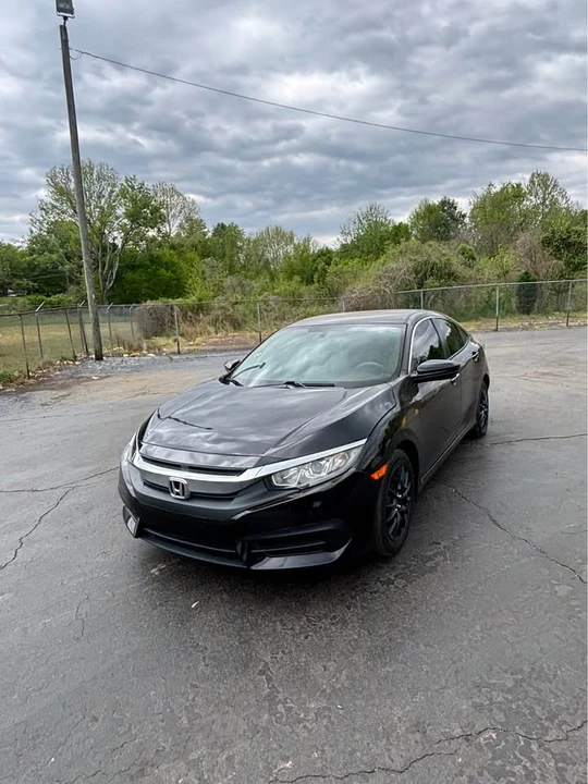 2016 Honda Civic 10th Gen - Image 8 of 16