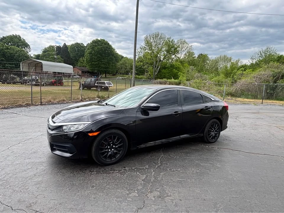 2016 Honda Civic 10th Gen - Image 7 of 16