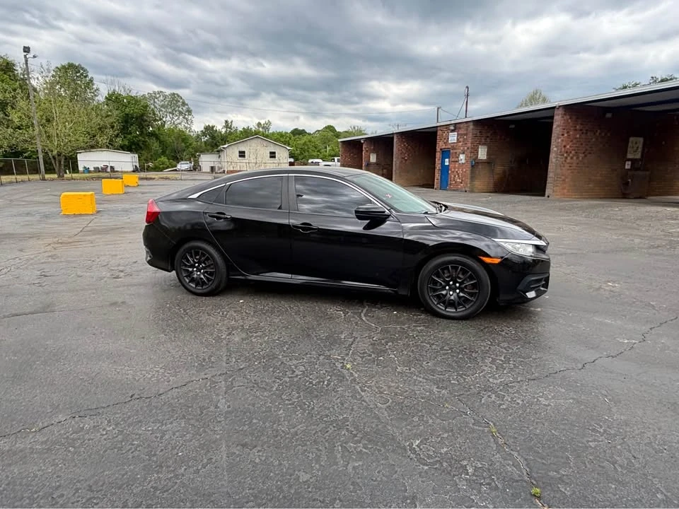2016 Honda Civic 10th Gen - Image 3 of 16