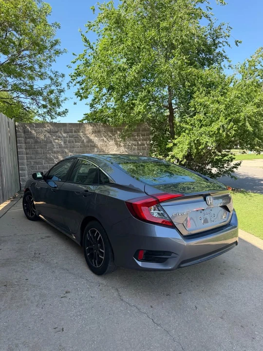 2016 Honda Civic 10th Gen - Image 4 of 14