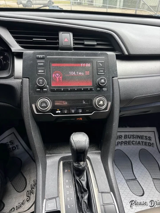 2016 Honda Civic 10th Gen - Image 4 of 16