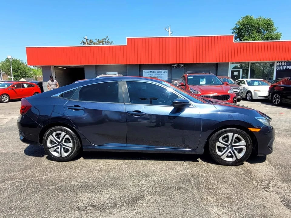 2016 Honda Civic 10th Gen - Image 3 of 18