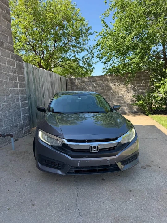2016 Honda Civic 10th Gen - Image 2 of 14