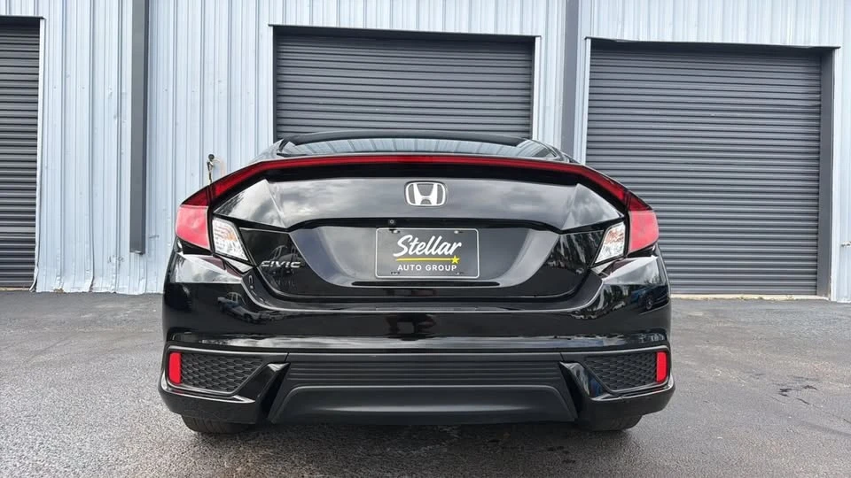 2016 Honda Civic 10th Gen - Image 6 of 19