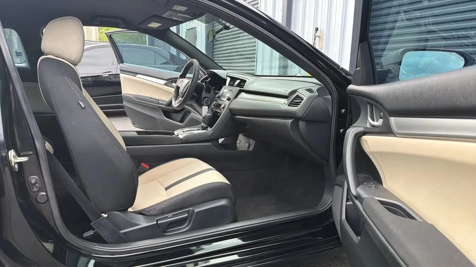 2016 Honda Civic 10th Gen - Image 11 of 19