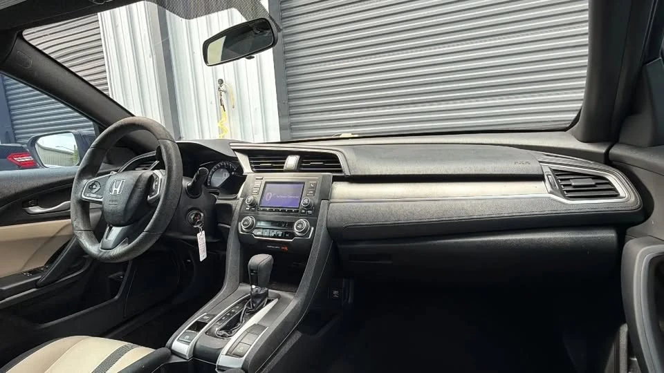2016 Honda Civic 10th Gen - Image 15 of 19